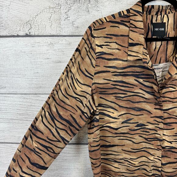 Nic & Zoe Women's Brown & Black Zebra Print Button Up Blouse Size Large - Picture 6 of 8